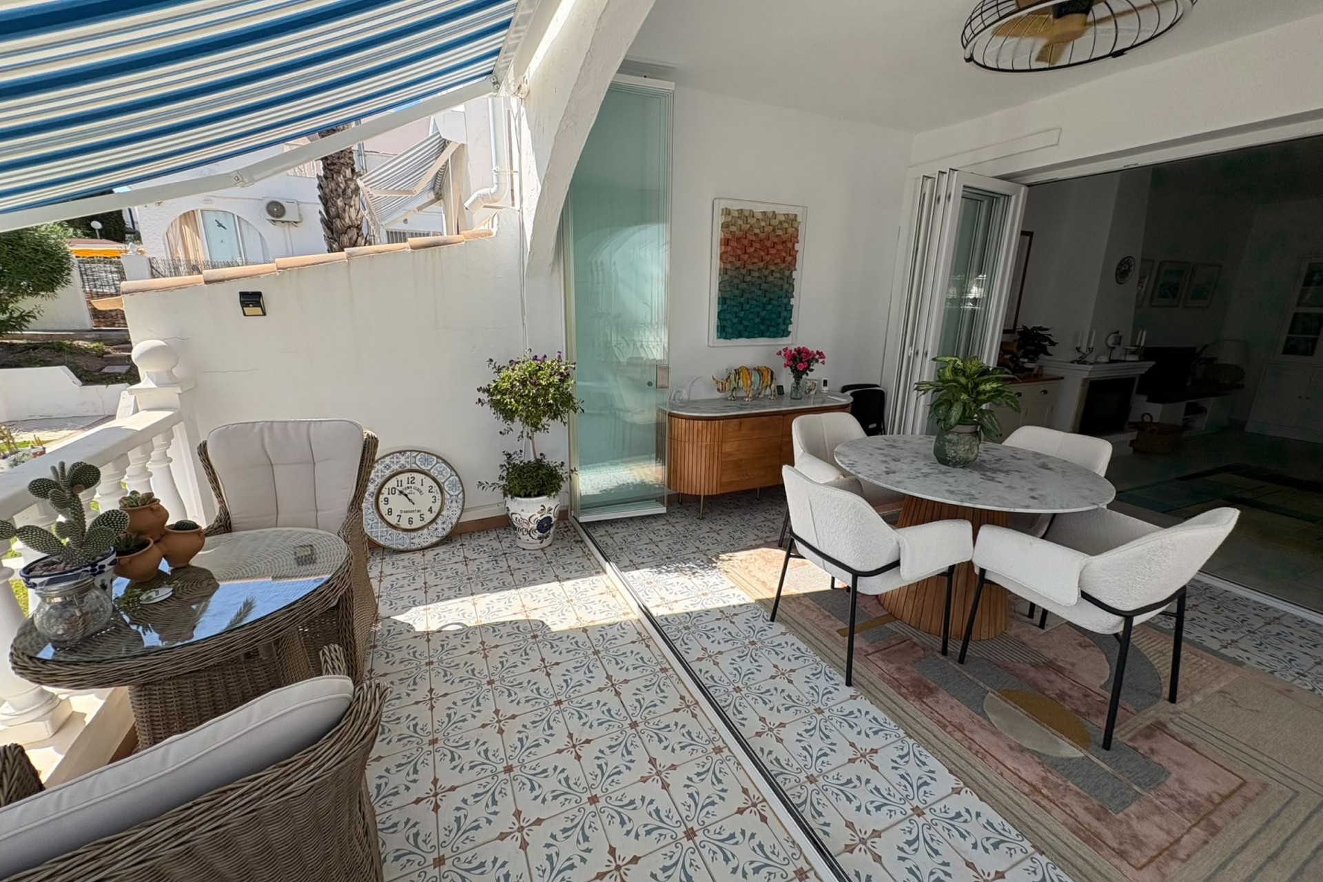 Brukt - Villa -
Villamartin - Costa Blanca