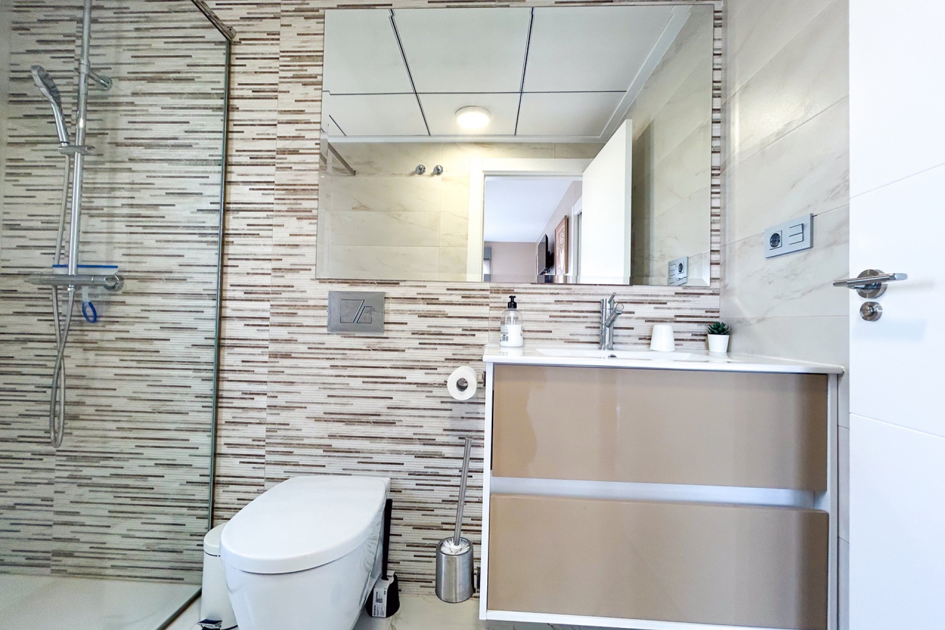 Brukt - Villa -
Villamartin - Costa Blanca