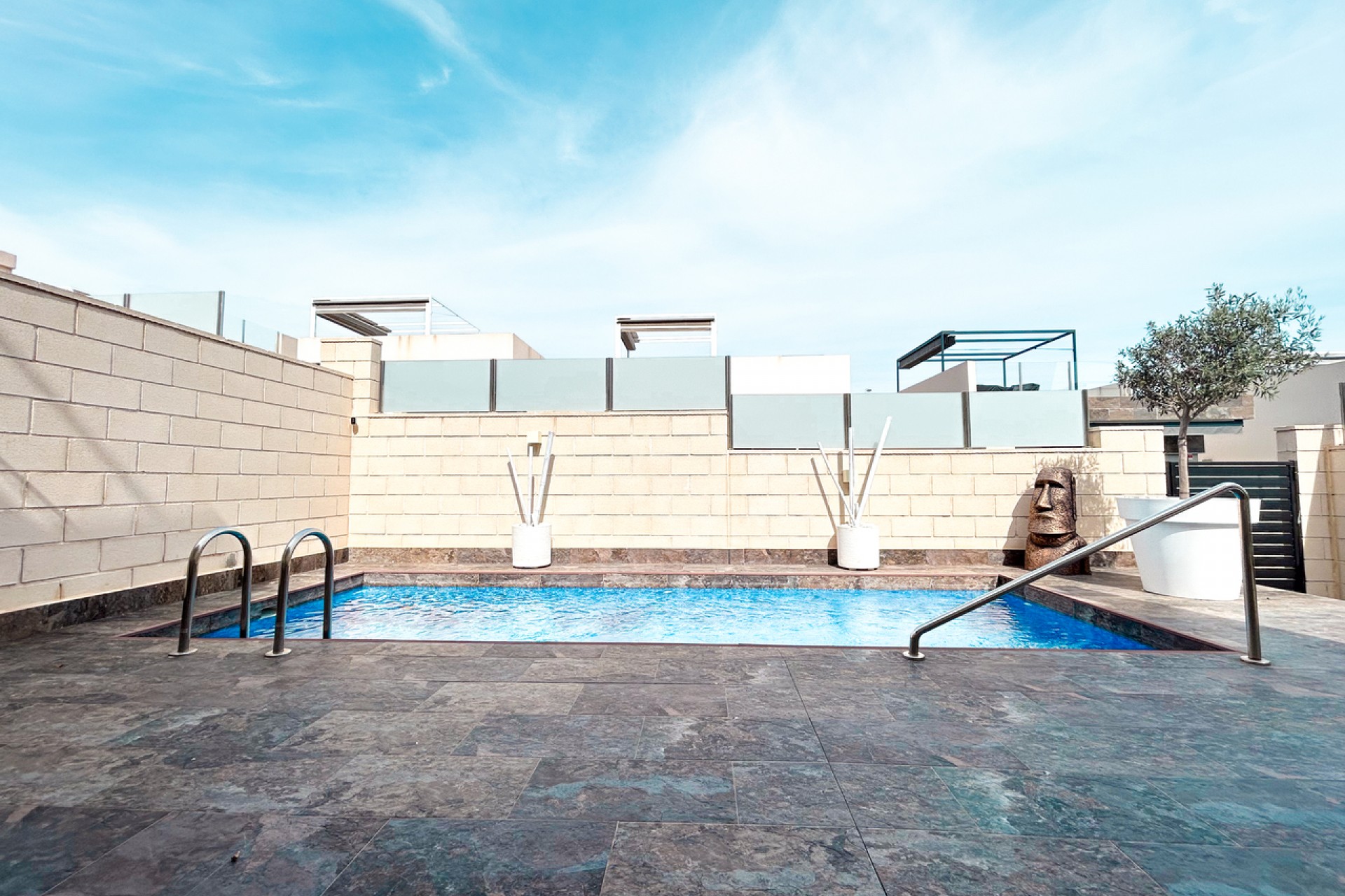 Brukt - Villa -
Villamartin - Costa Blanca
