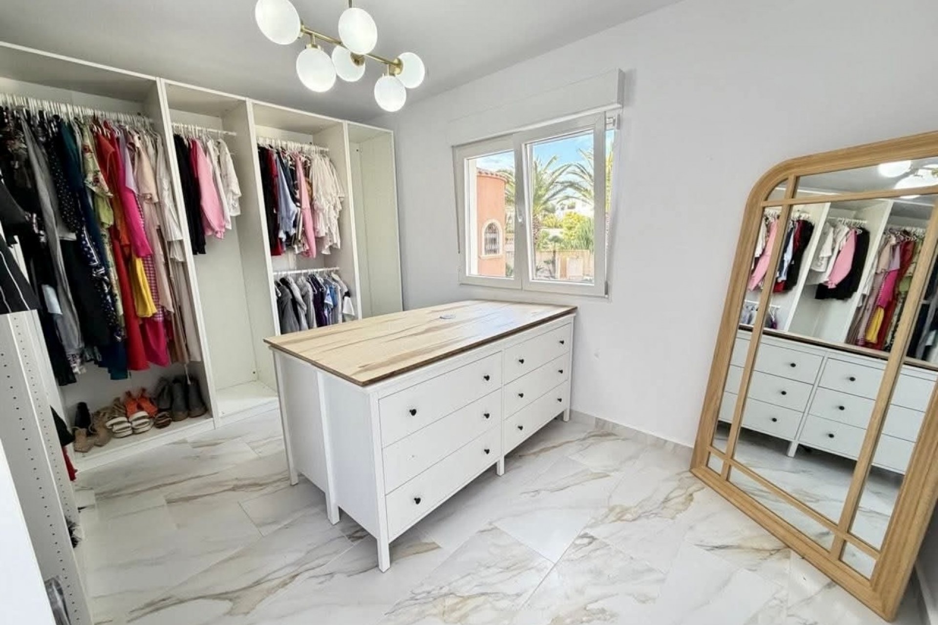 Brukt - Villa -
Villamartin - Costa Blanca