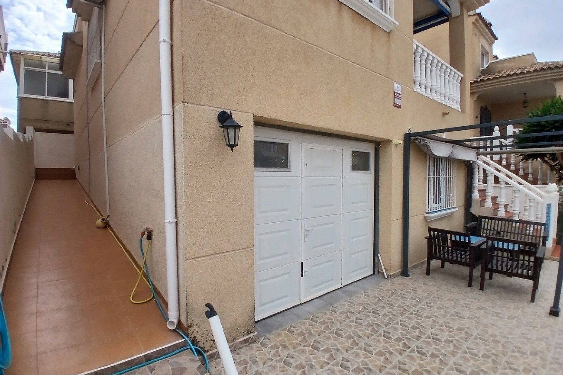 Brukt - Villa -
Villamartin - Costa Blanca