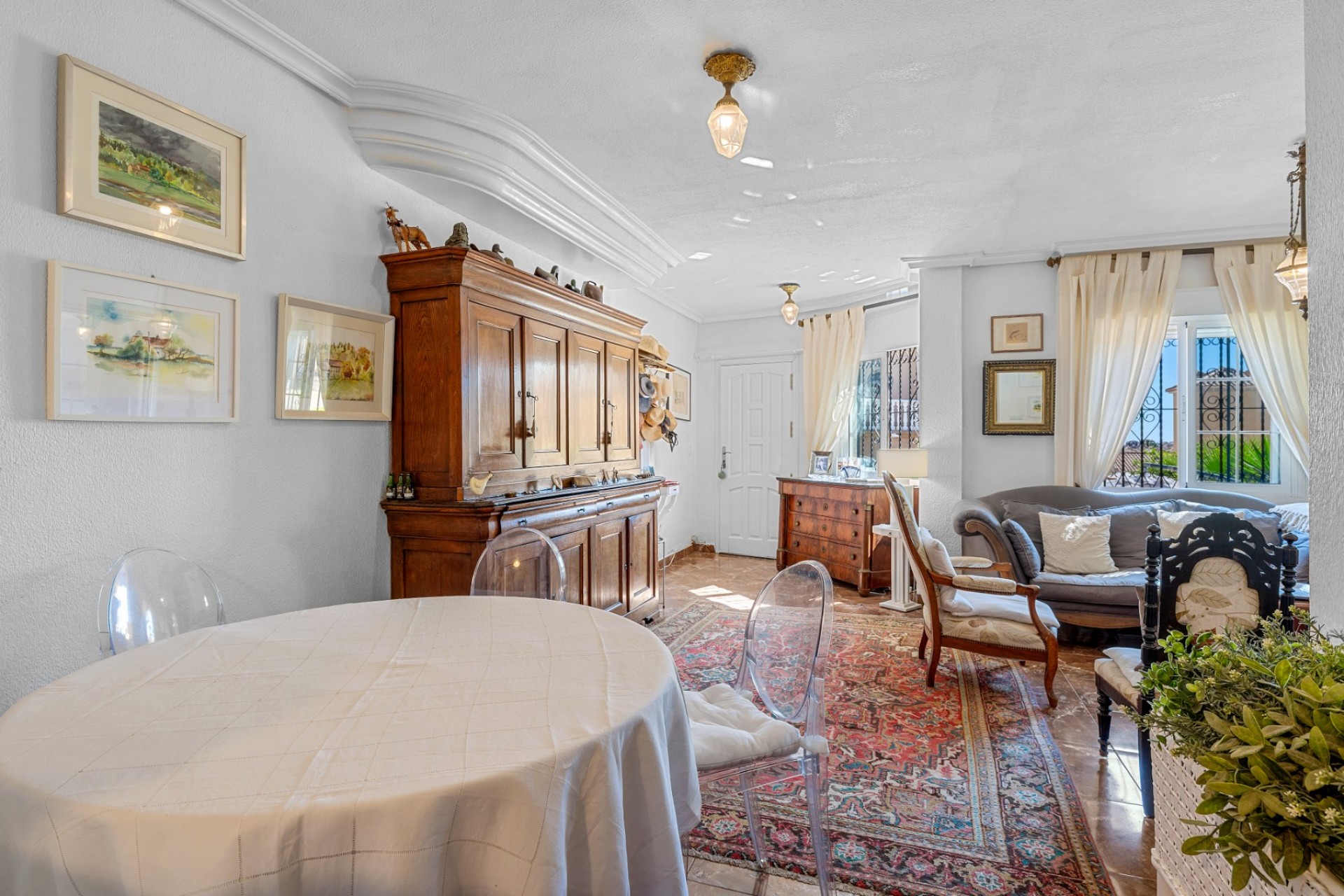 Brukt - Villa -
Villamartin - Costa Blanca
