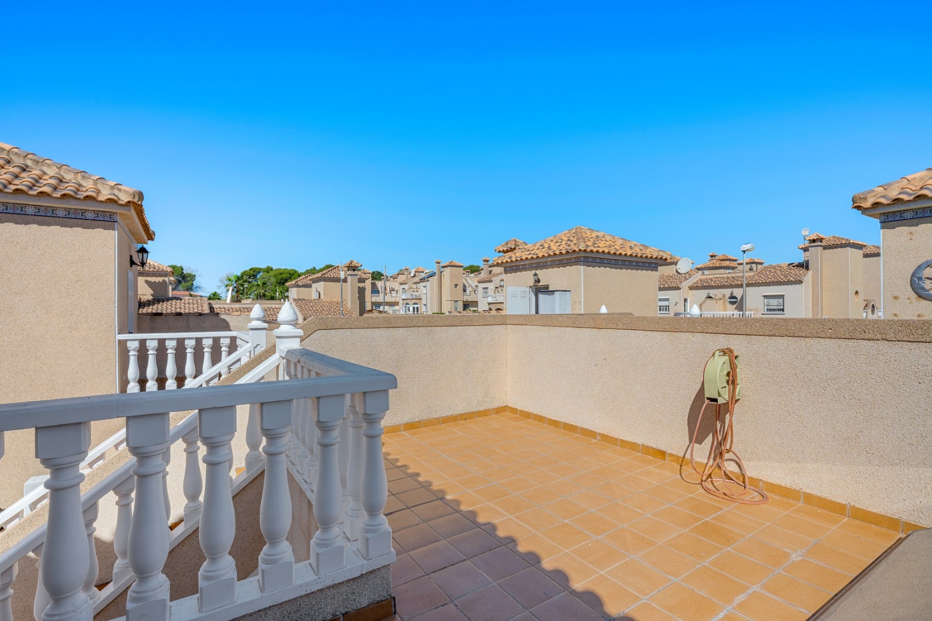 Brukt - Villa -
Villamartin - Costa Blanca