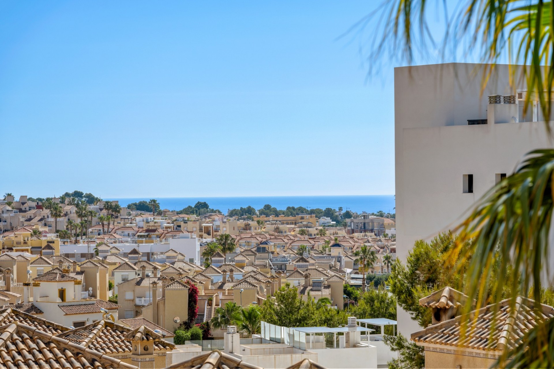 Brukt - Villa -
Villamartin - Costa Blanca