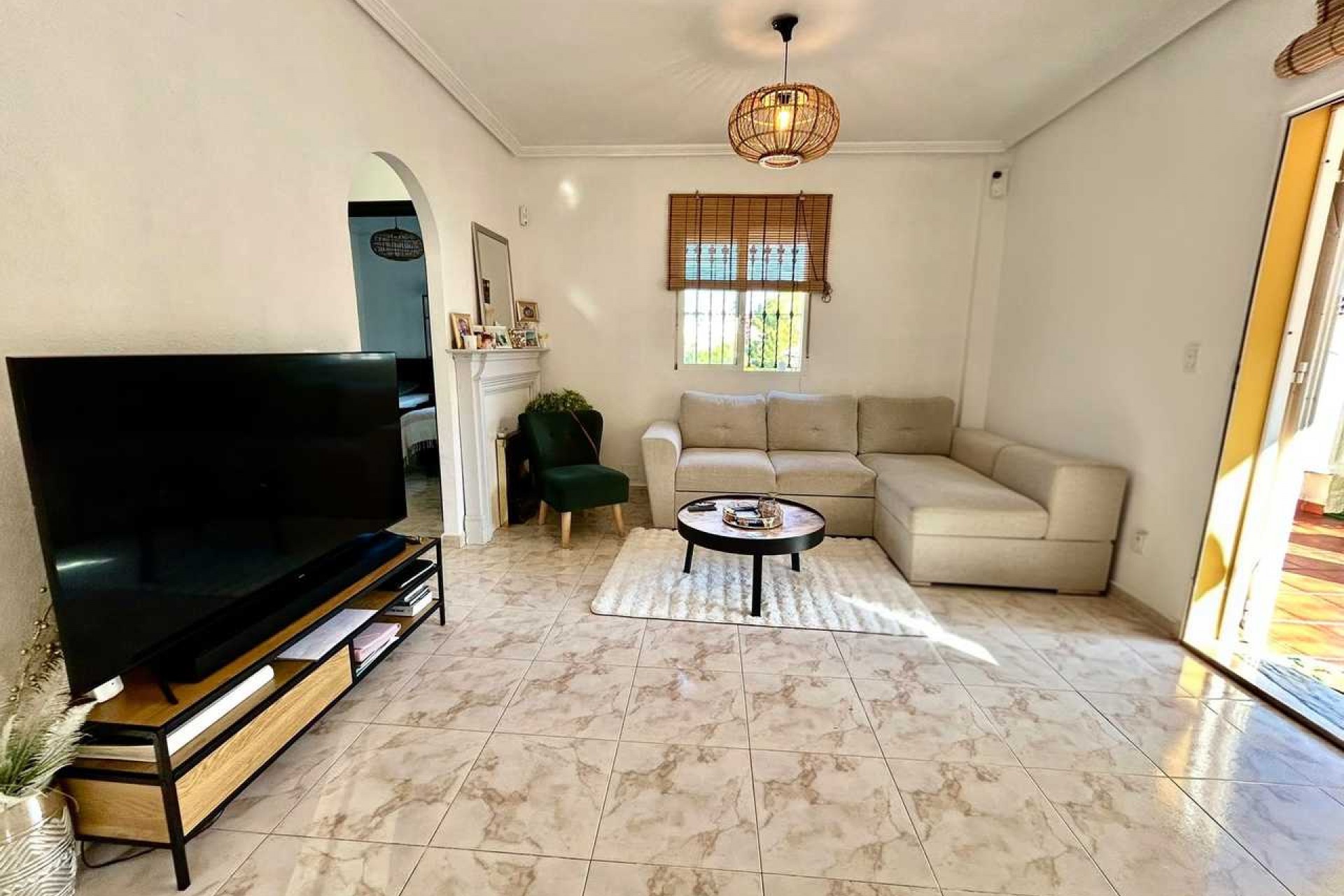 Brukt - Villa -
Villamartin - Costa Blanca