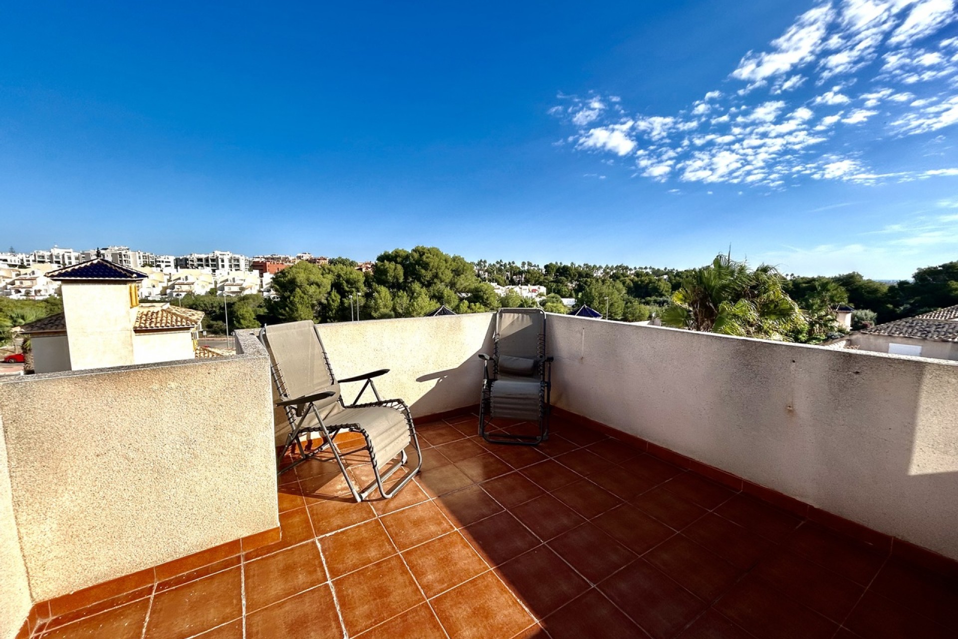 Brukt - Villa -
Villamartin - Costa Blanca