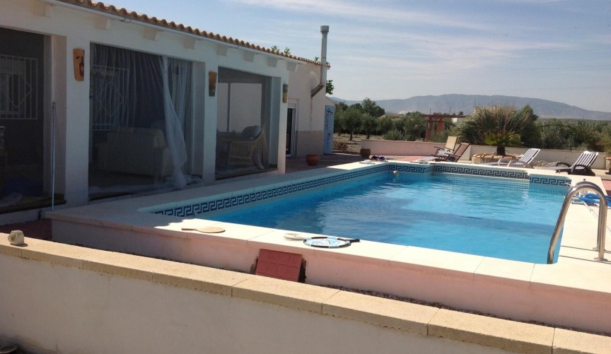 Brukt - Villa -
Villena - Inland