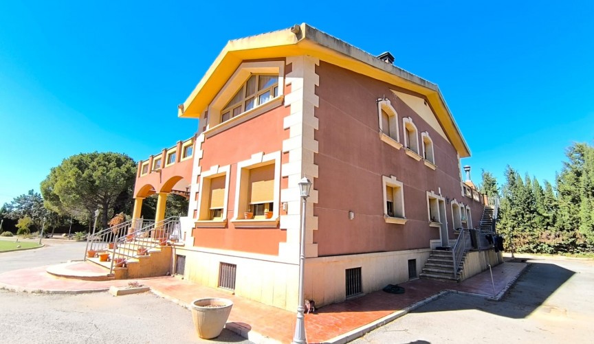Brukt - Villa -
Yecla - Inland