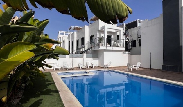 Bungalow - Återförsäljning - Orihuela Costa - Costa Blanca