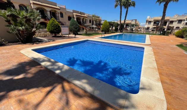 Bungalow - Återförsäljning - Torrevieja - Aguas Nuevas 1