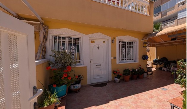 Bungalow - Återförsäljning - Torrevieja - La Mata