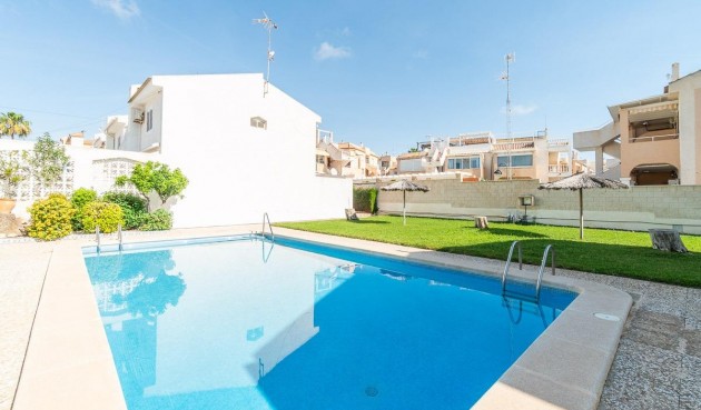 Bungalow - Återförsäljning - Torrevieja - Los Frutales