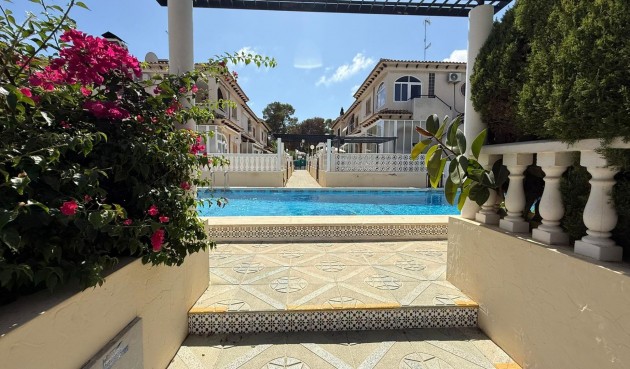 Bungalow - Återförsäljning - Torrevieja - Punta Prima