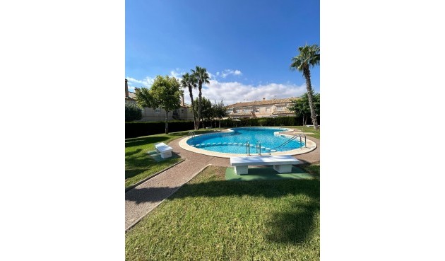 Bungalow - Brukt - Torrevieja - aguas nuevas