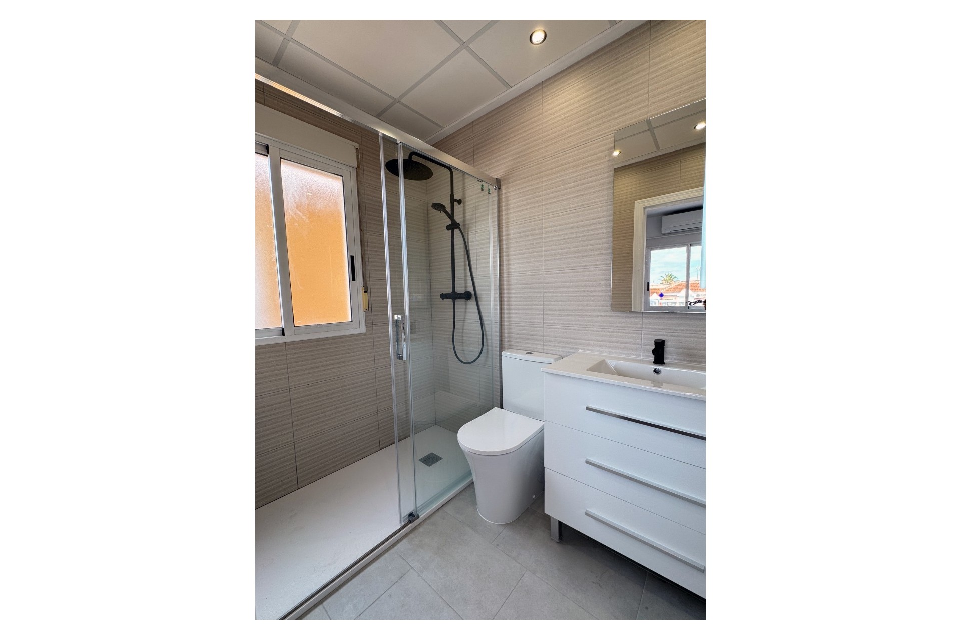 Korttidsleie - Apartment -
La Zenia - Costa Blanca