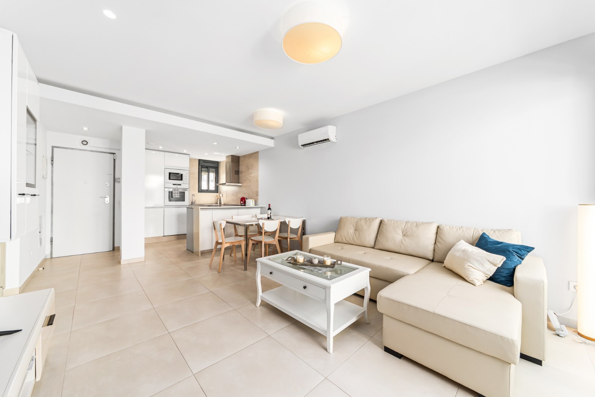 Korttidsuthyrning - Apartment -
Punta Prima - Costa Blanca