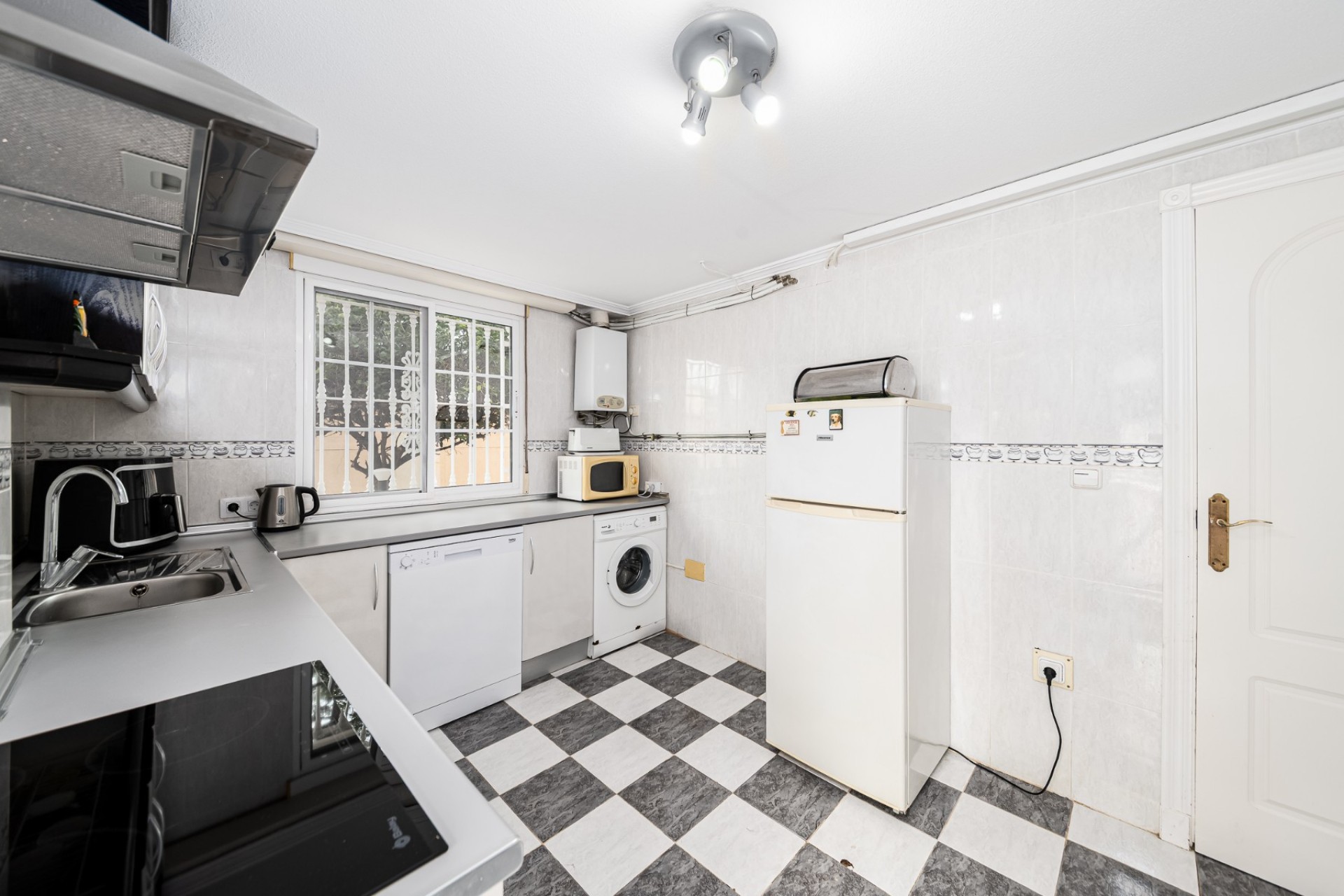 Korttidsuthyrning - Chalet -
La Zenia - Costa Blanca