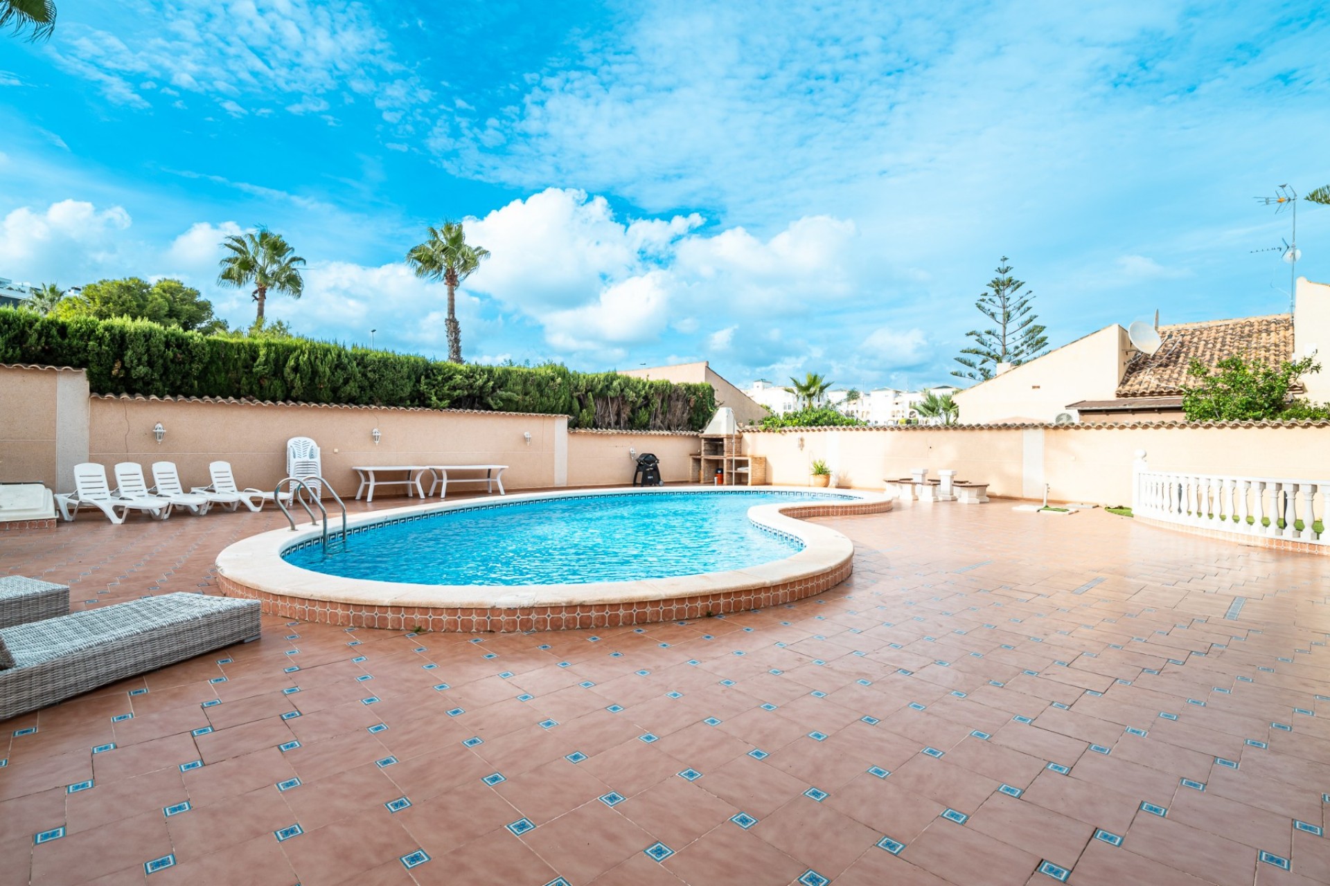 Korttidsuthyrning - Chalet -
La Zenia - Costa Blanca