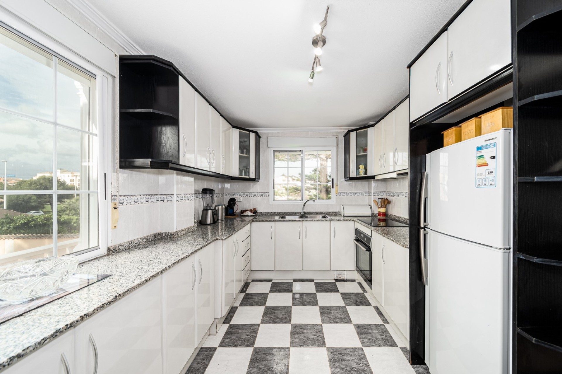 Korttidsuthyrning - Chalet -
Orihuela Costa - La Zenia