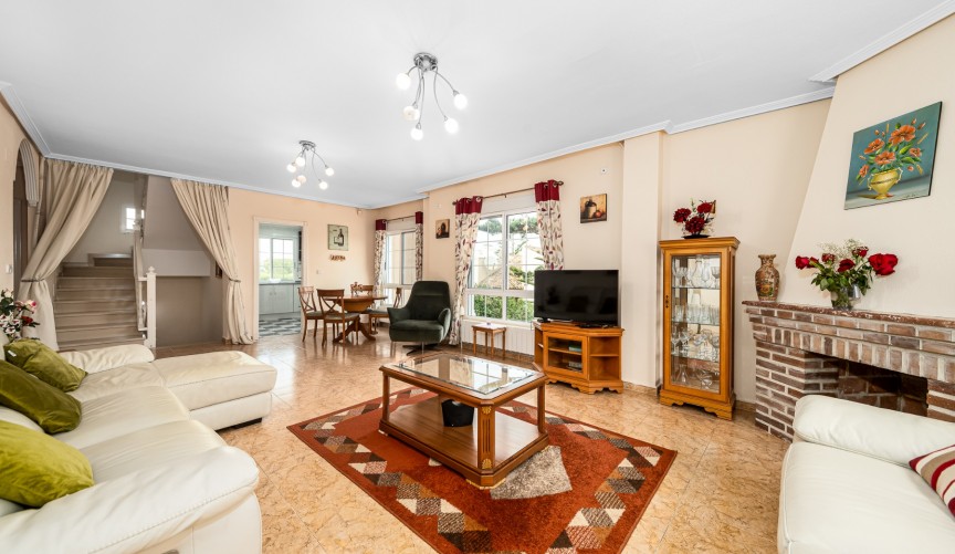 Korttidsuthyrning - Chalet -
Orihuela Costa - La Zenia