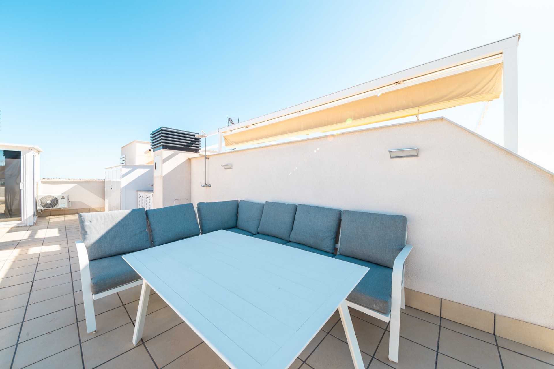 Korttidsuthyrning - Takvåning -
Villamartin - Orihuela Costa