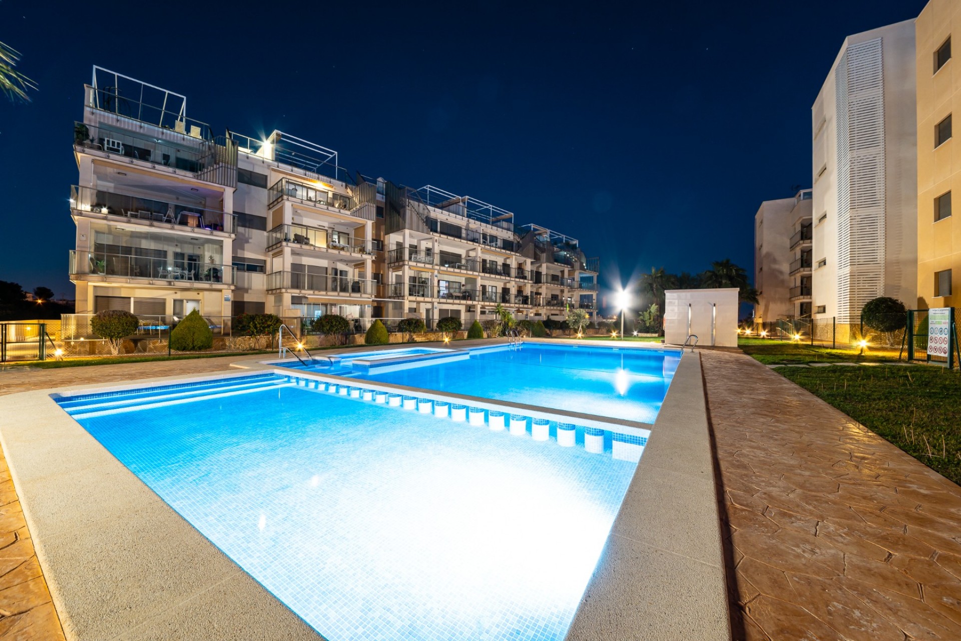 Korttidsuthyrning - Takvåning -
Villamartin - Orihuela Costa