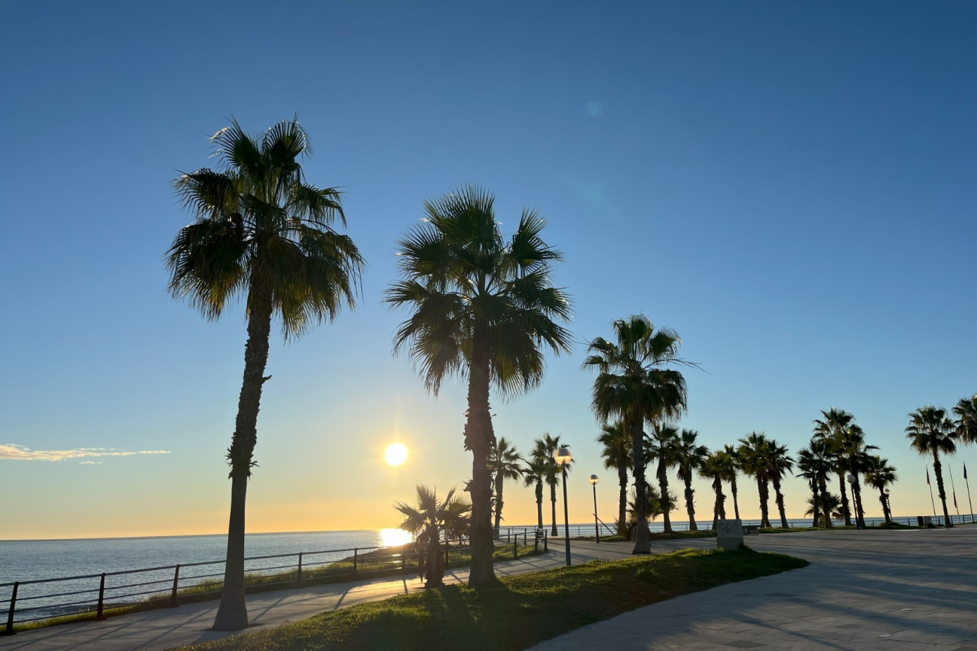 Korttidsuthyrning - Villa -
Orihuela Costa - Punta Prima