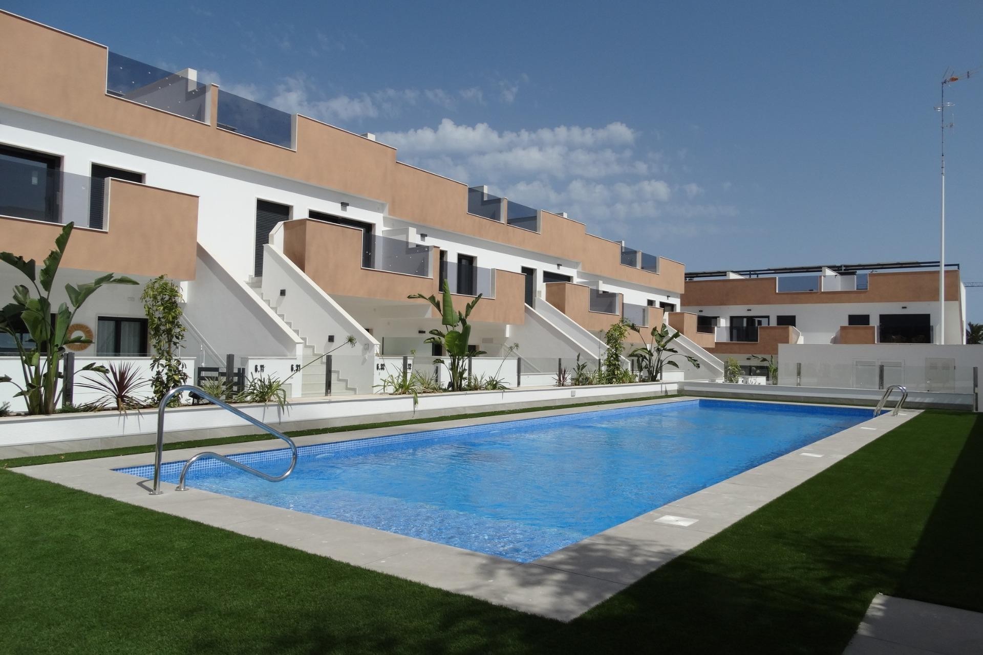 Nybygg - Bungalow -
Pilar de la Horadada - pueblo