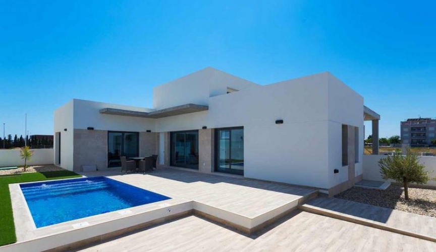 Nybygg - Quad House -
Daya Nueva - Centro