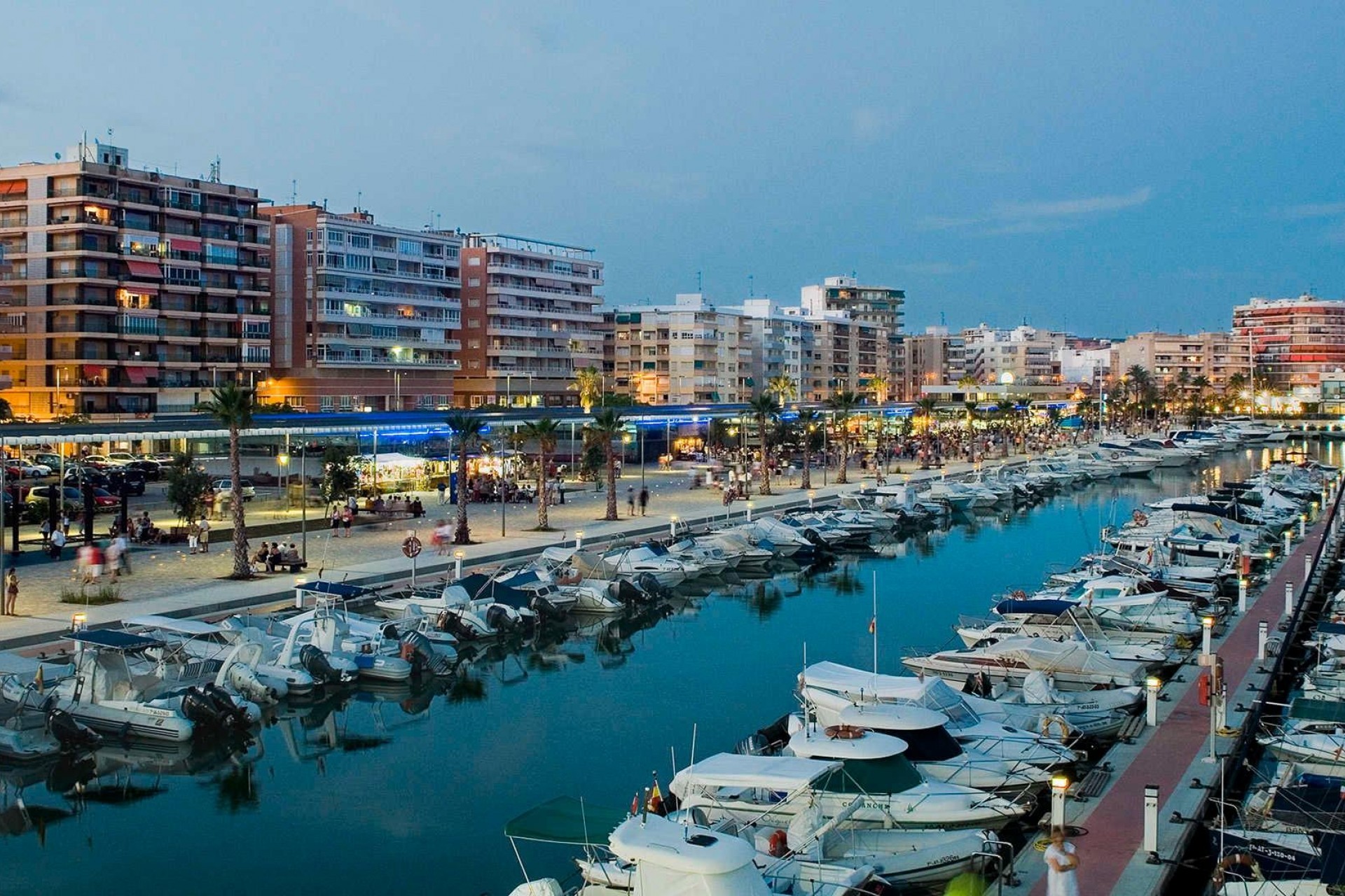 Nybygg - Toppleilighet -
Santa Pola - Estacion de autobuses