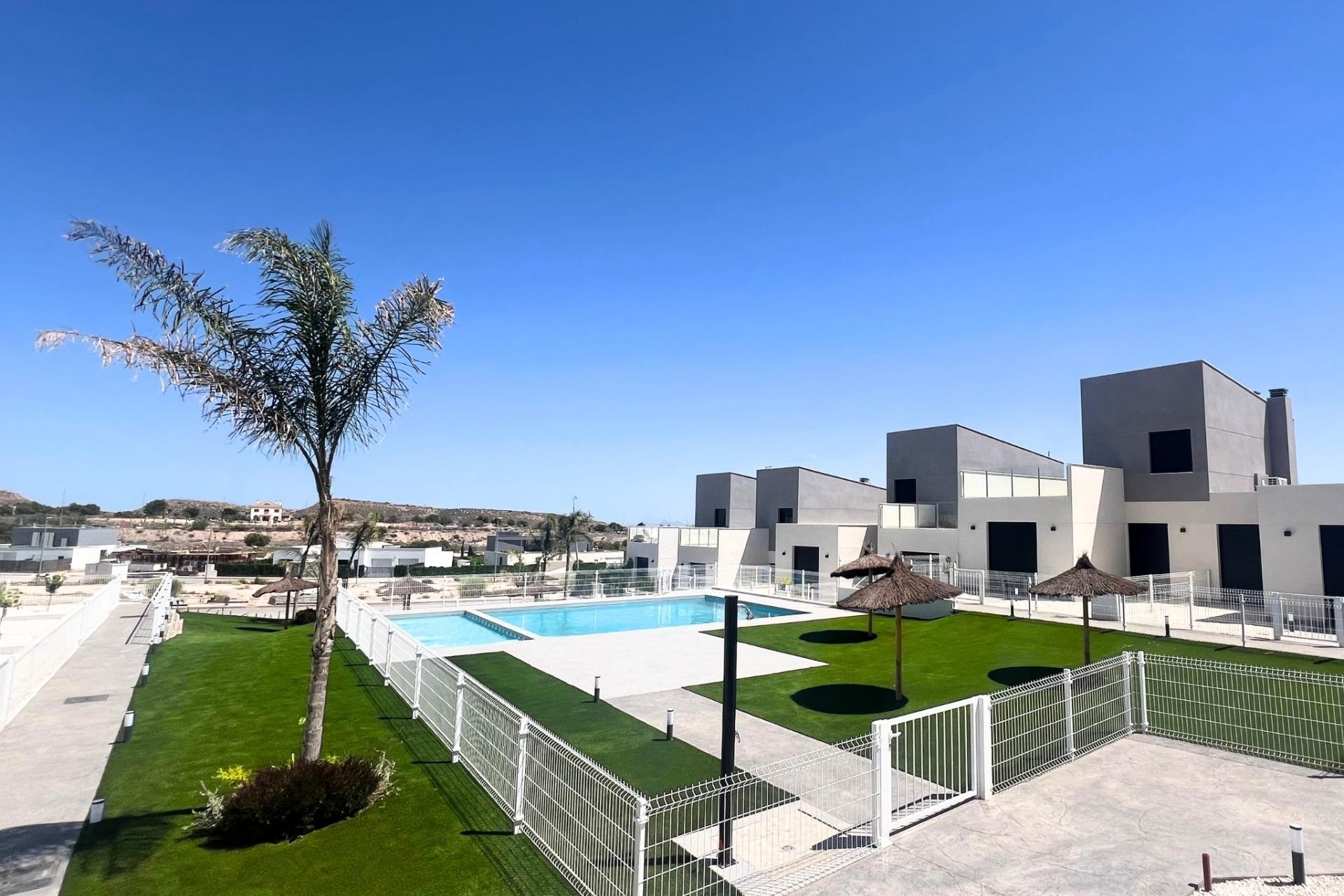 Nybygg - Town House -
Banos y Mendigo - Altaona Golf