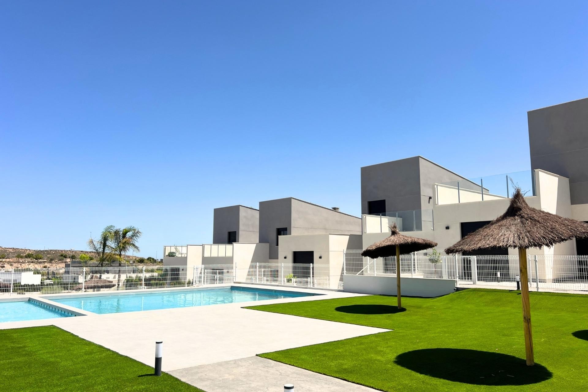 Nybygg - Town House -
Banos y Mendigo - Altaona Golf