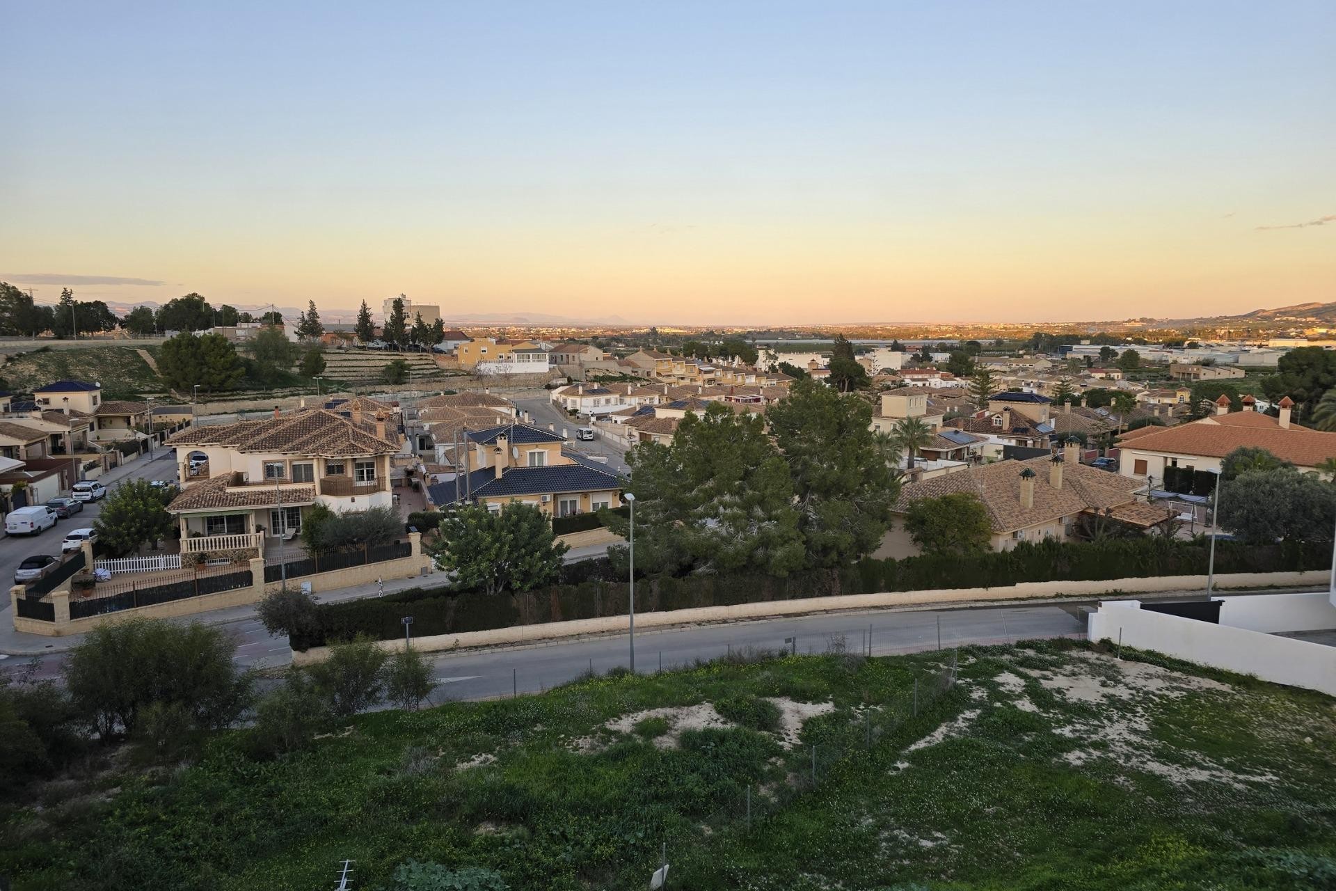 Nybygg - Town House -
Bigastro - pueblo