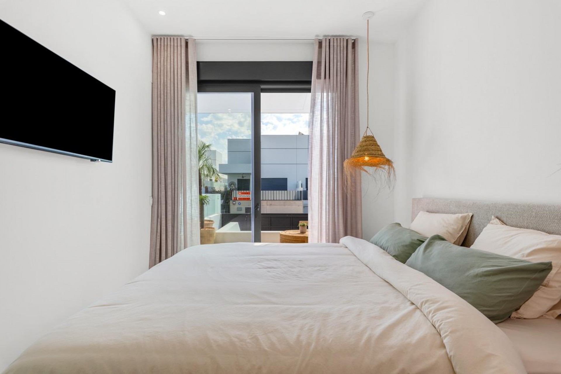 Nybygg - Town House -
Dolores - Sector 3