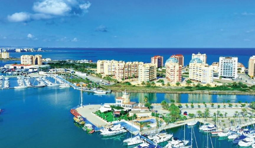 Nybygg - Town House -
La Manga del Mar Menor - La Manga