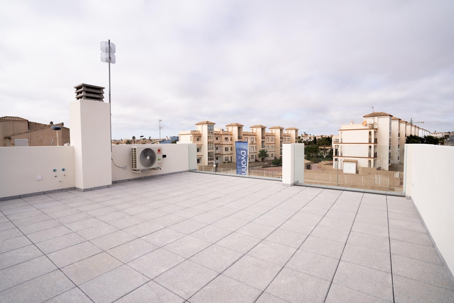 Nybygg - Town House -
Orihuela Costa - Entre golf