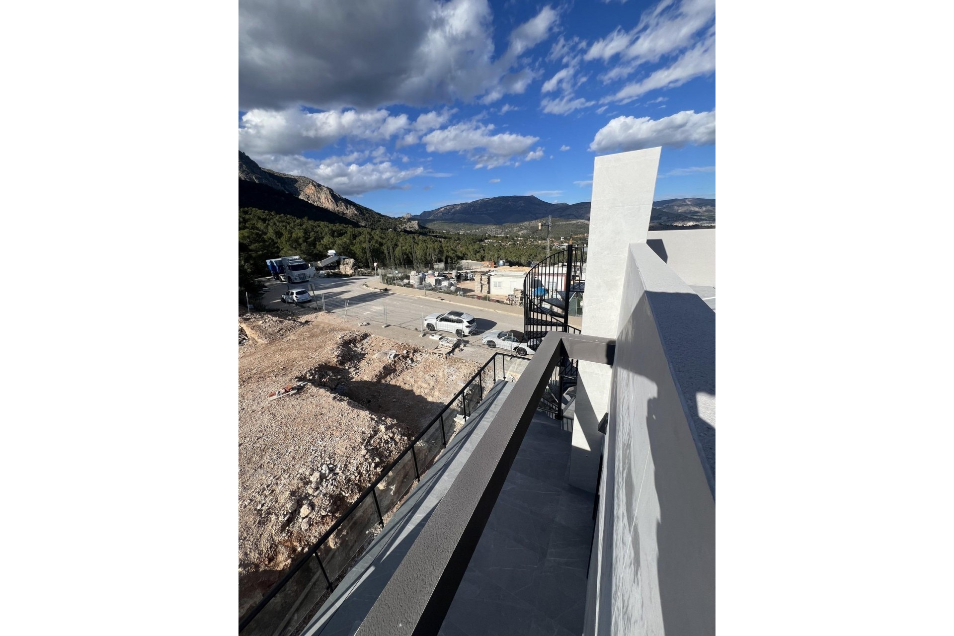 Nybygg - Town House -
Polop - PAU1