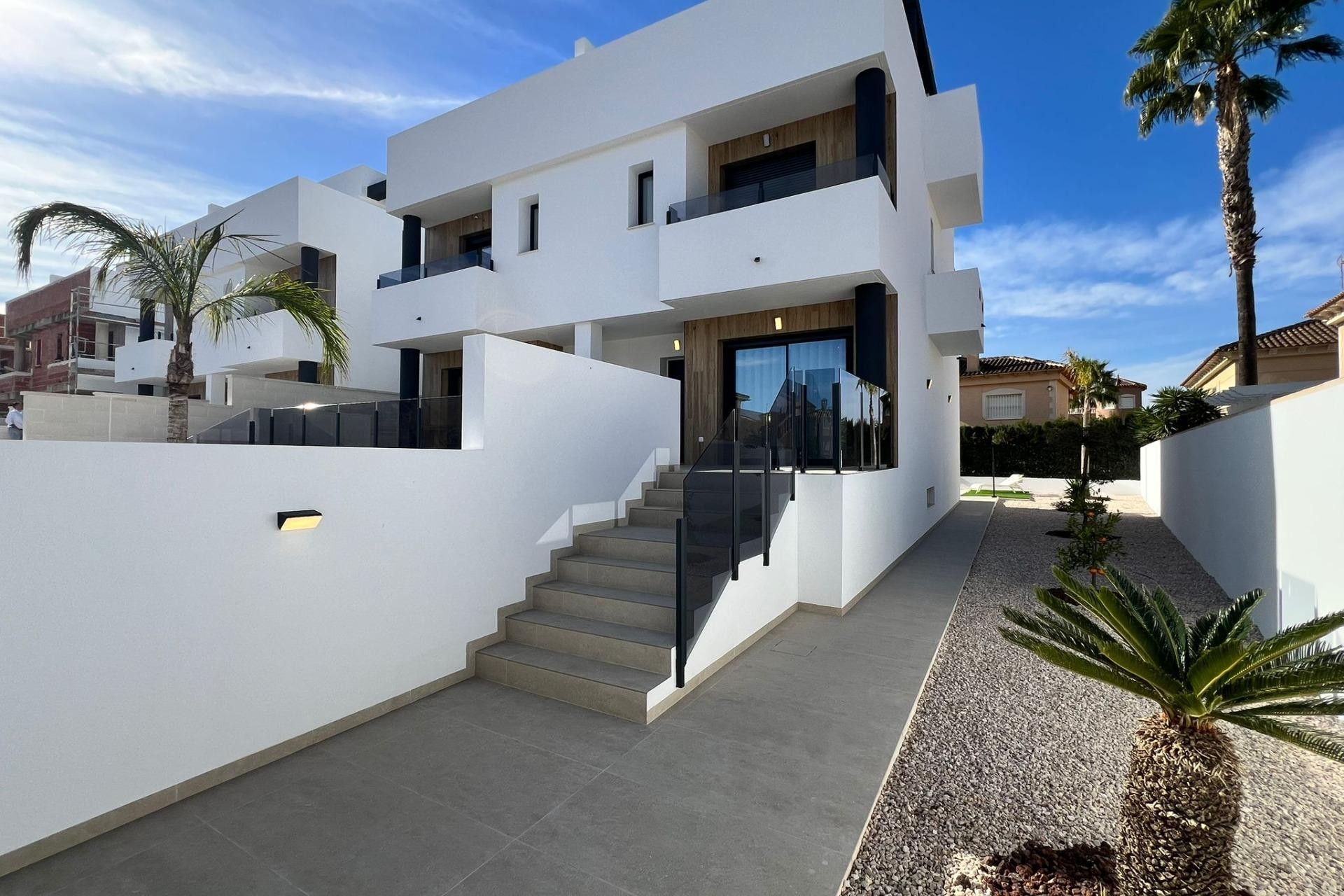 Nybygg - Villa -
Benferri - Benfis Park