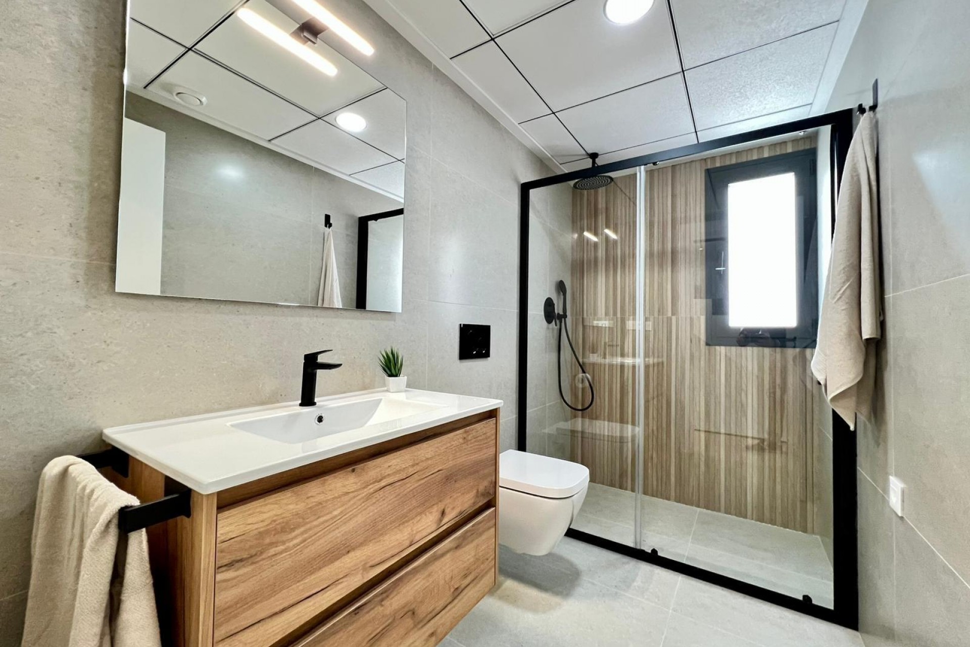 Nybygg - Villa -
Benferri - Benfis Park