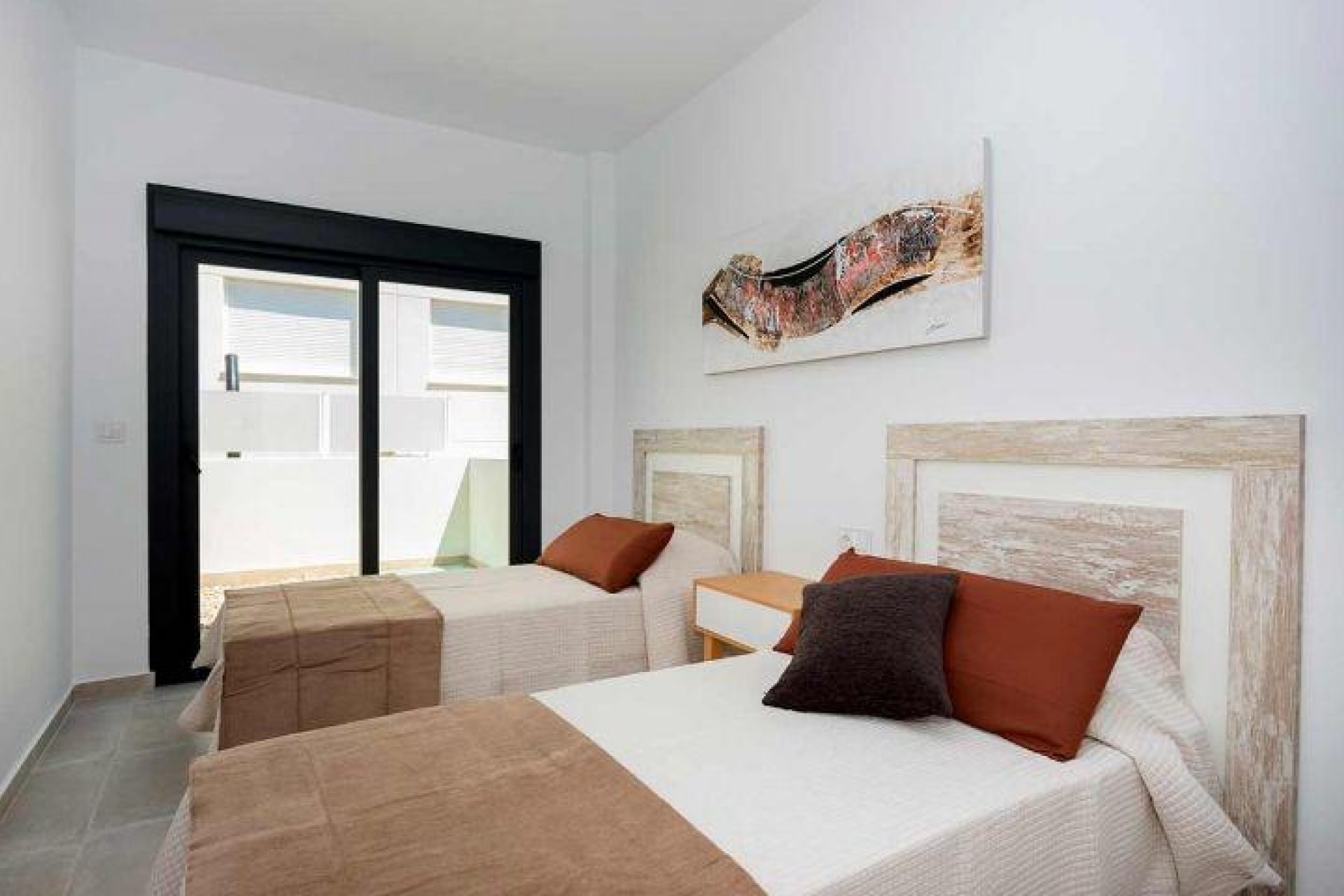 Nybygg - Villa -
Daya Nueva - Centro