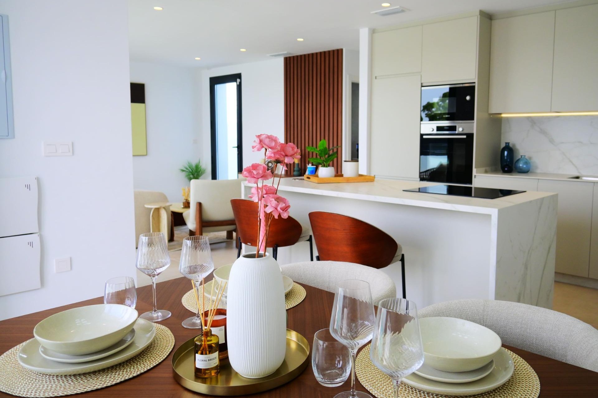 Nybygg - Villa -
Dolores - polideportivo