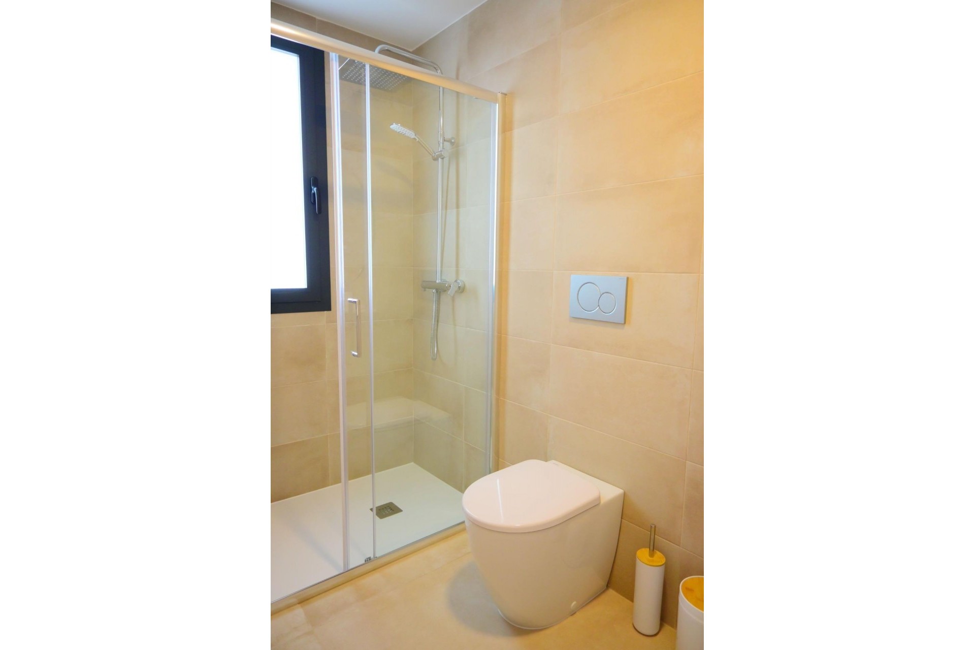 Nybygg - Villa -
Dolores - polideportivo