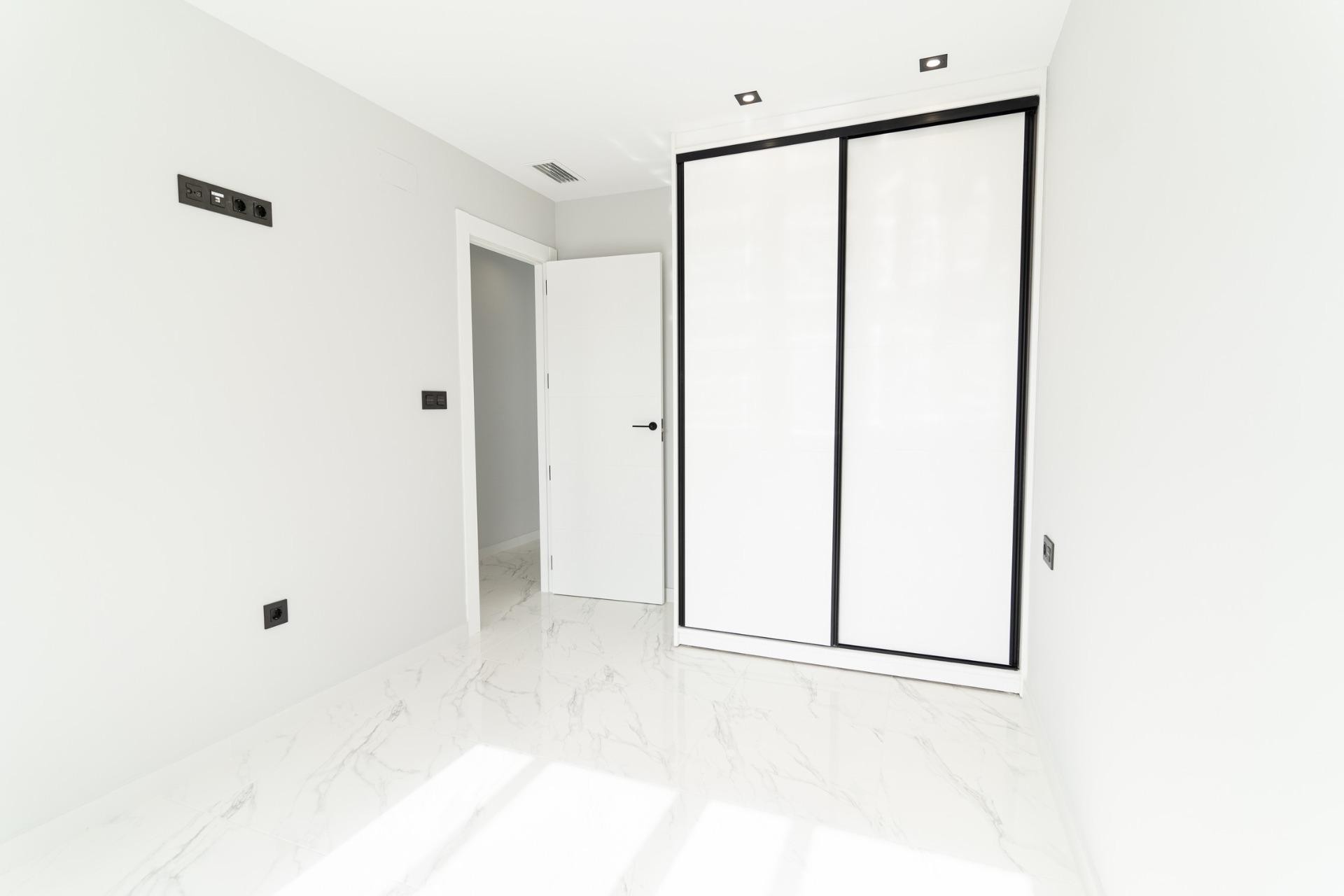 Nybygg - Villa -
Orihuela Costa - Punta Prima