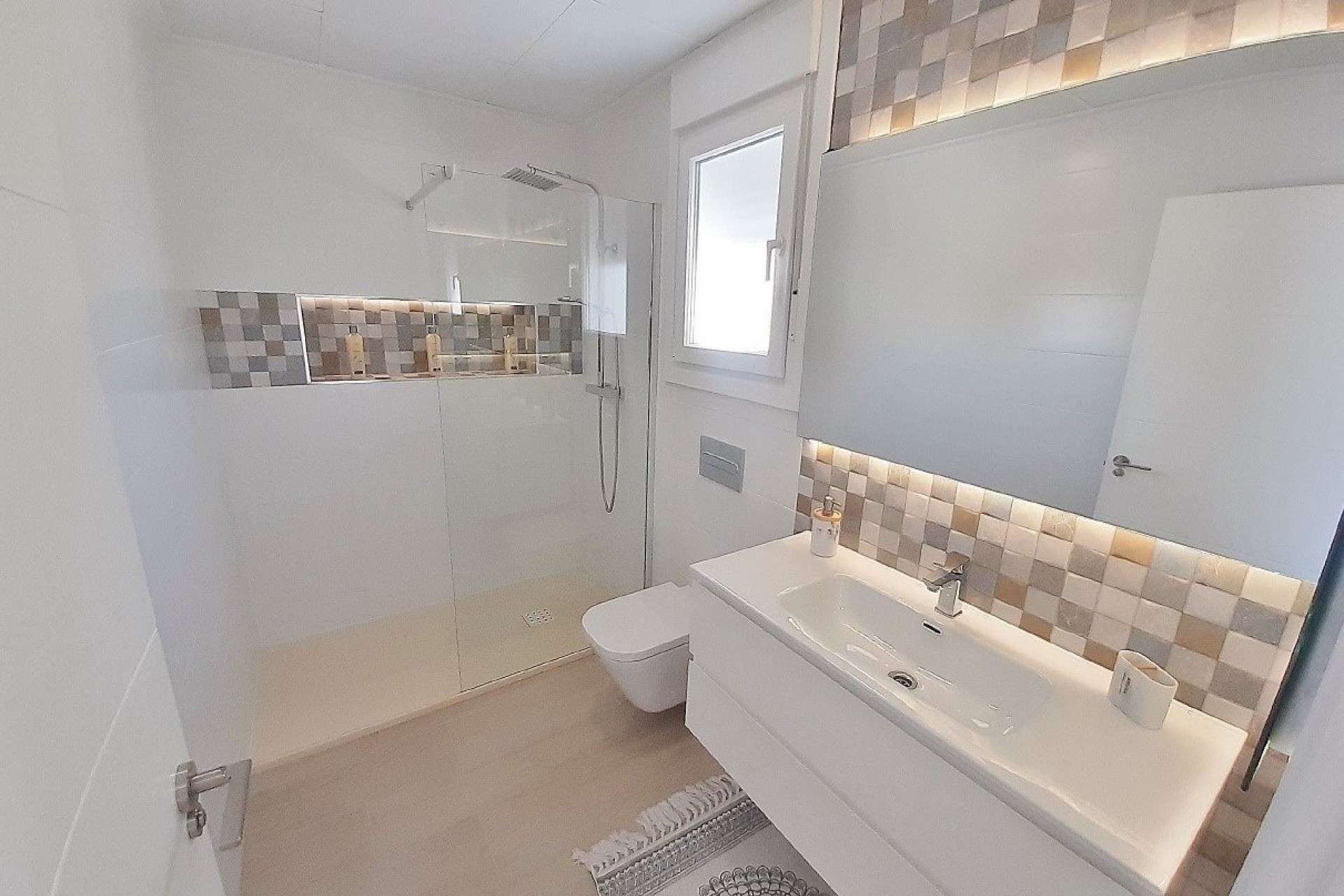 Nybyggnation - Town House -
Avileses