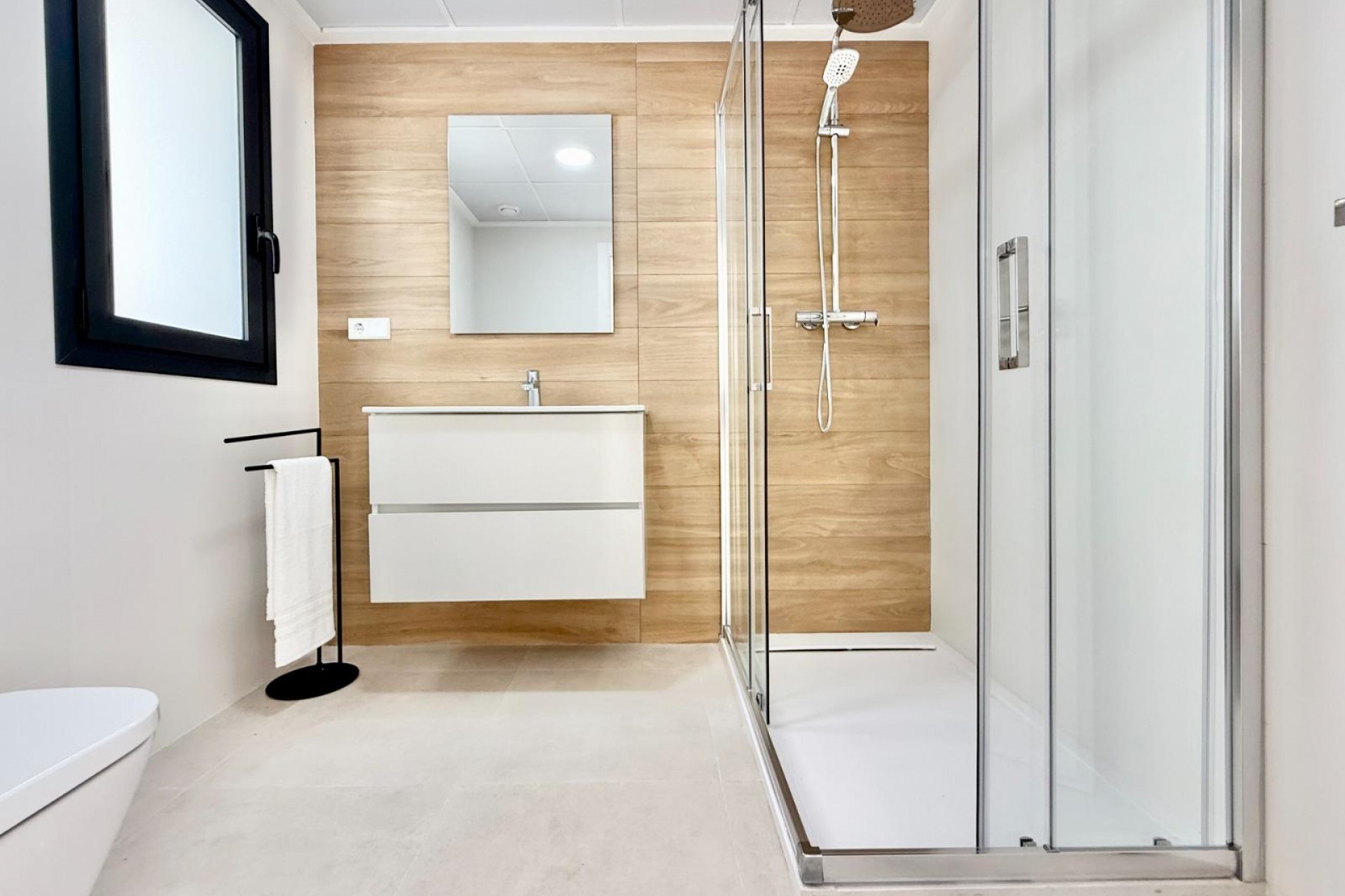 Nybyggnation - Town House -
Cox - San Fernando