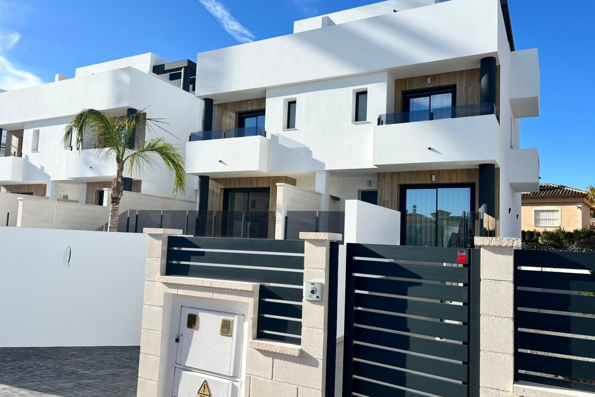 Nybyggnation - Villa -
Benferri - Benfis Park