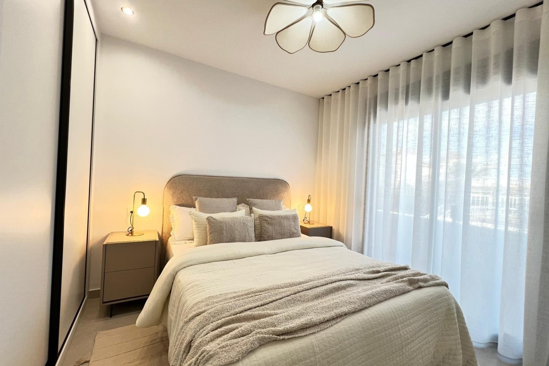 Nybyggnation - Villa -
Benferri - Benfis Park