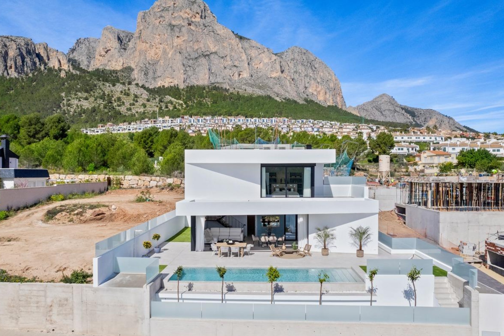 Nybyggnation - Villa -
Polop - Urbanizaciones