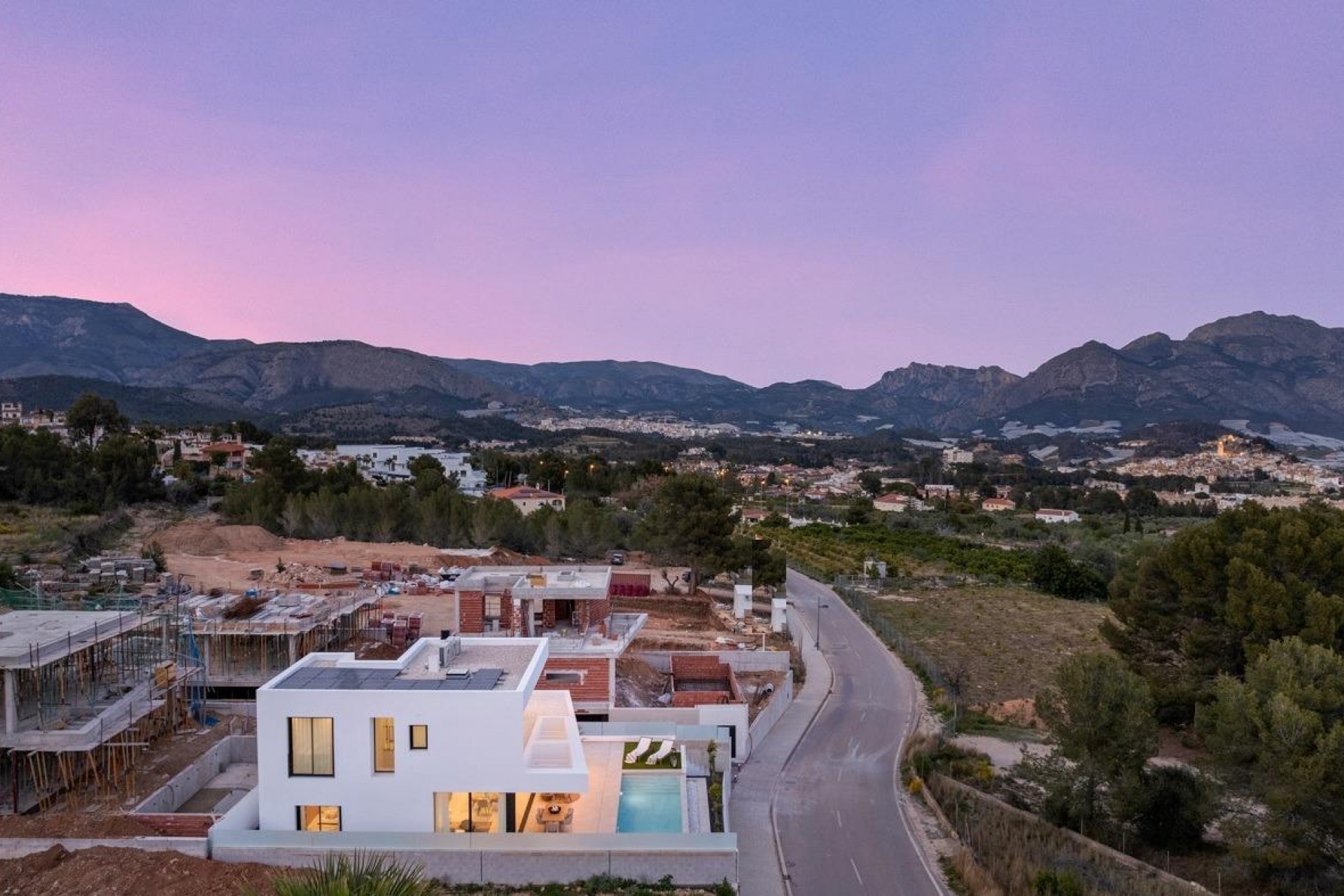 Nybyggnation - Villa -
Polop - Urbanizaciones