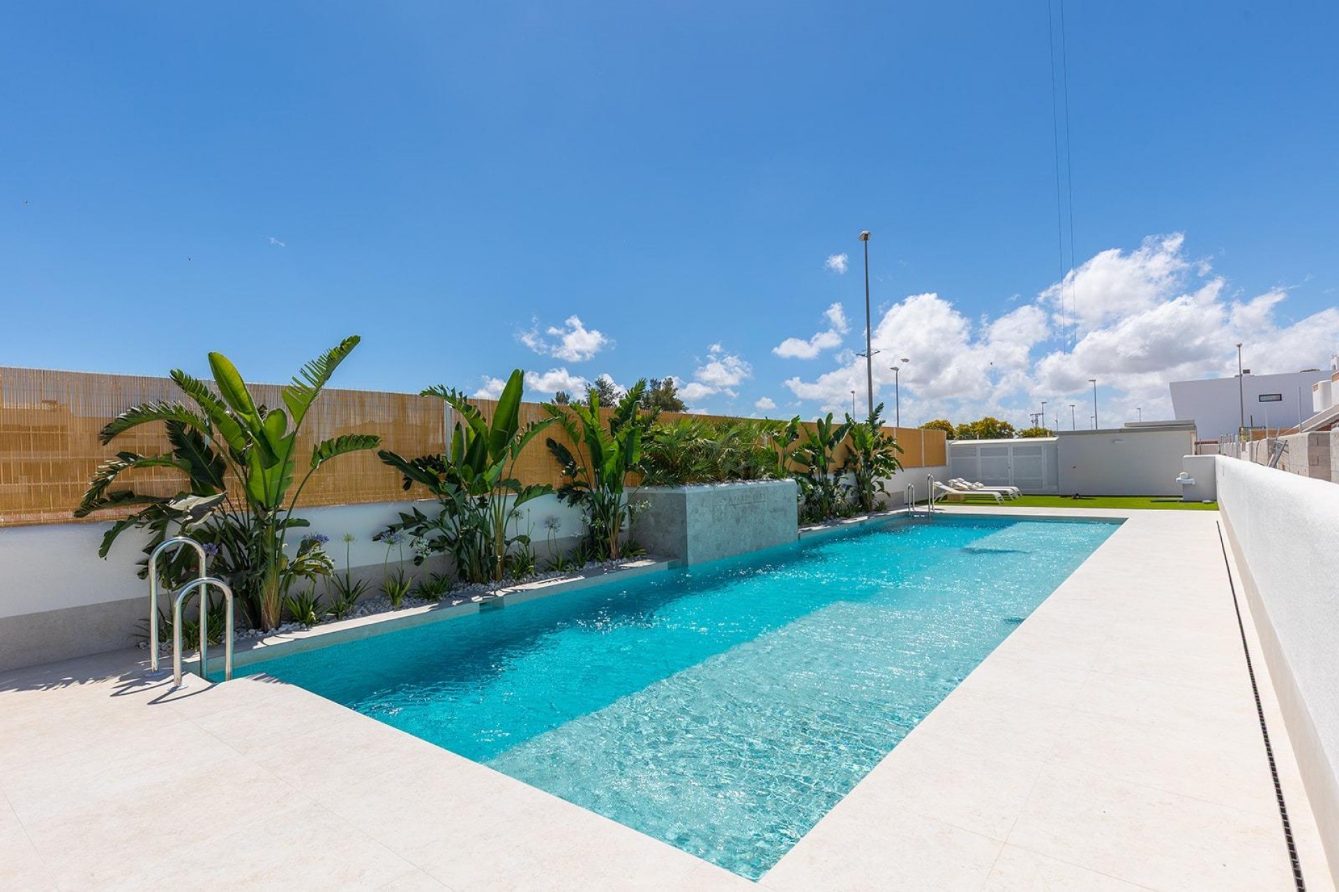 Obra nueva - Bungalow -
Dolores - Sector 3